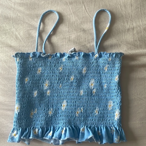 PacSun flower crop top - Picture 2 of 2